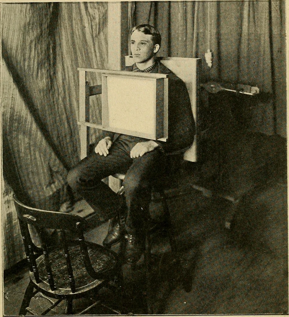 An illustration from The Roentgen rays in medicine and surgery as an aid in diagnosis and as a therapeutic agent : designed for the use of practitioners and students, 1901, leaf 102