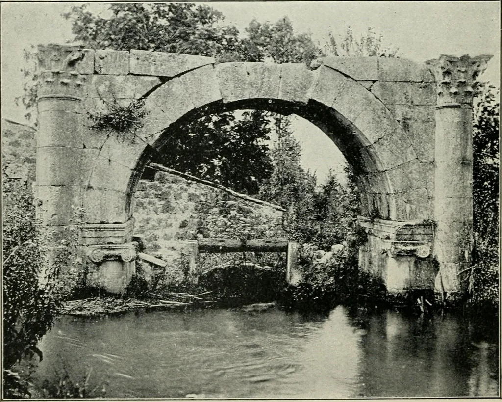 An illustration from Roman cities in Italy and Dalmatia, 1910, leaf 289