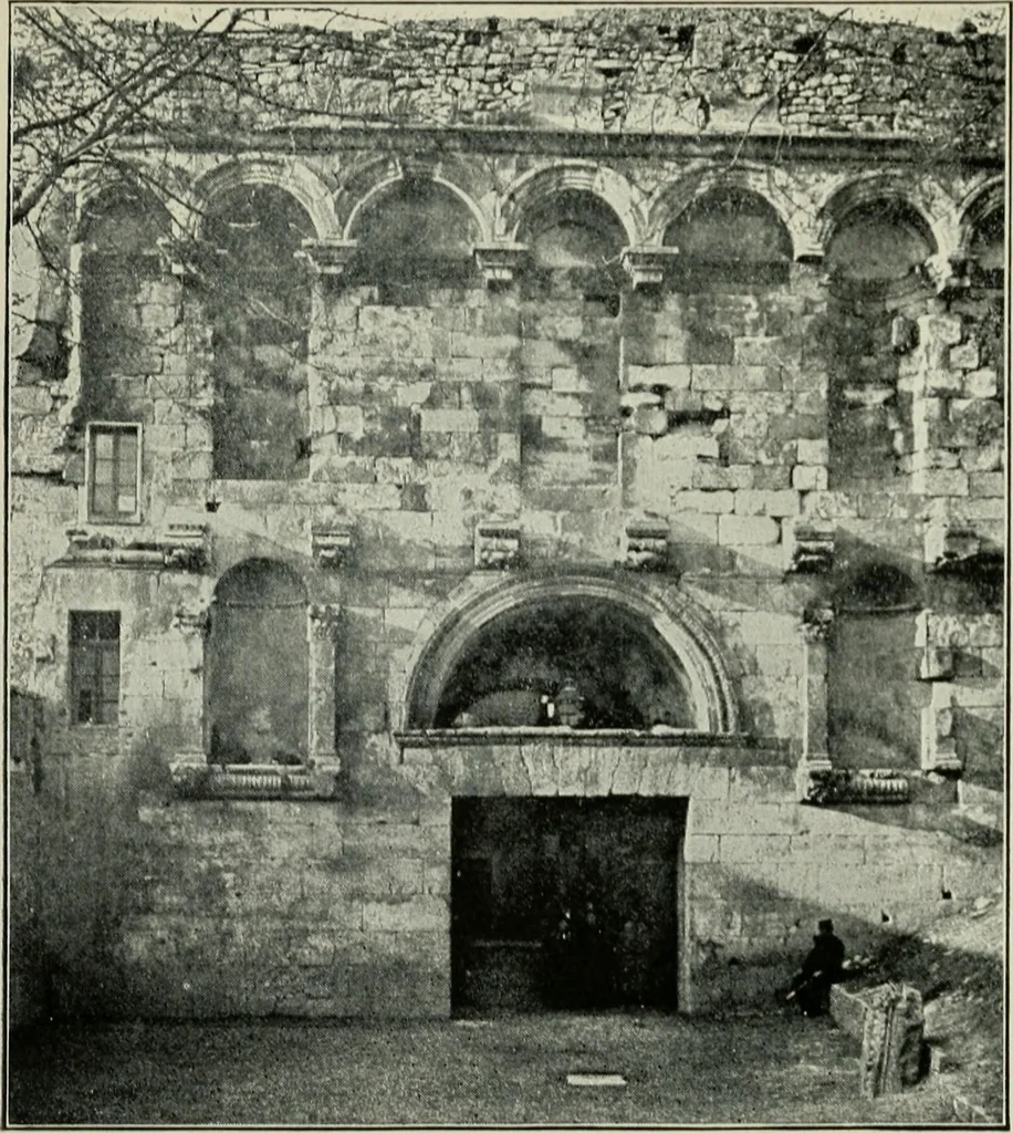 An illustration from Roman cities in Italy and Dalmatia, 1910, leaf 444