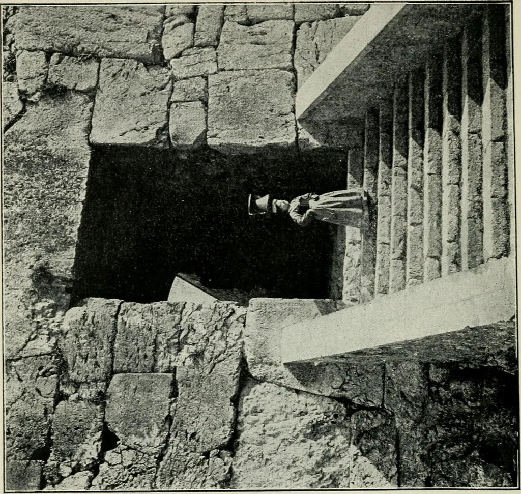 An illustration from Roman cities in Italy and Dalmatia, 1910, leaf 73