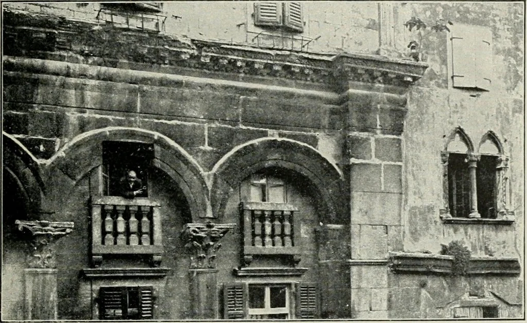 An illustration from Roman cities in Italy and Dalmatia, 1910, leaf 452