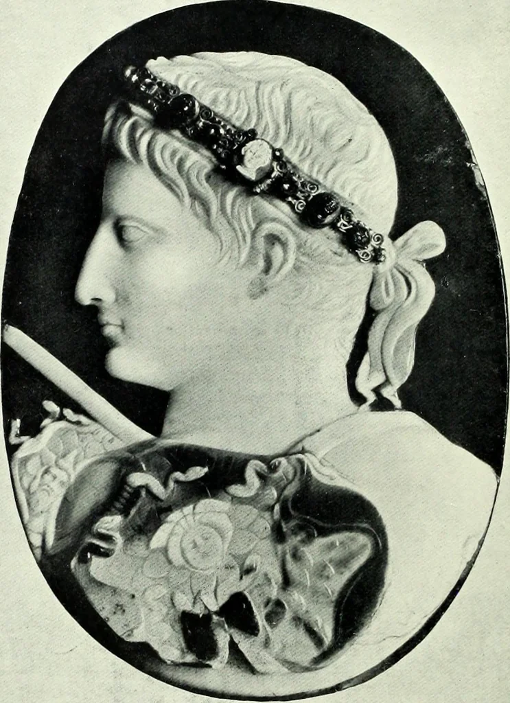 An illustration from Roman sculpture from Augustus to Constantine, 1907, leaf 31