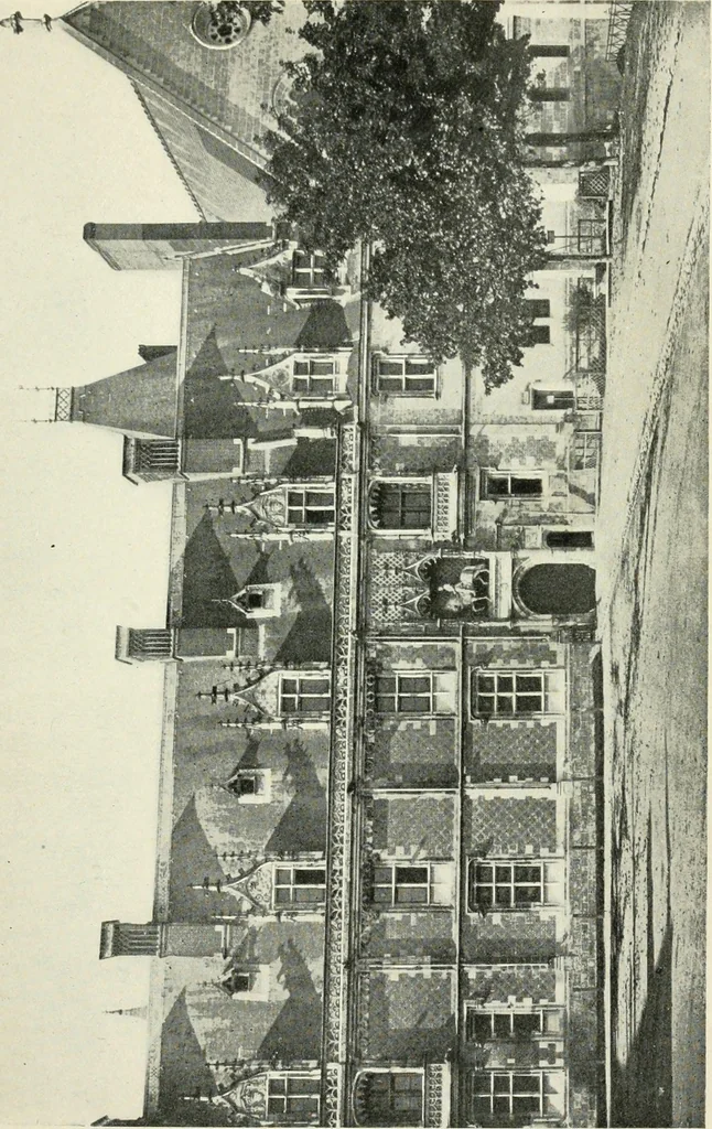 An illustration from Romantic castles and palaces, as seen and described by famous writers;, 1901, leaf 138