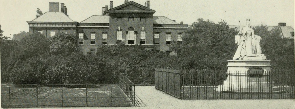 An illustration from Romantic castles and palaces, as seen and described by famous writers;, 1901, leaf 80