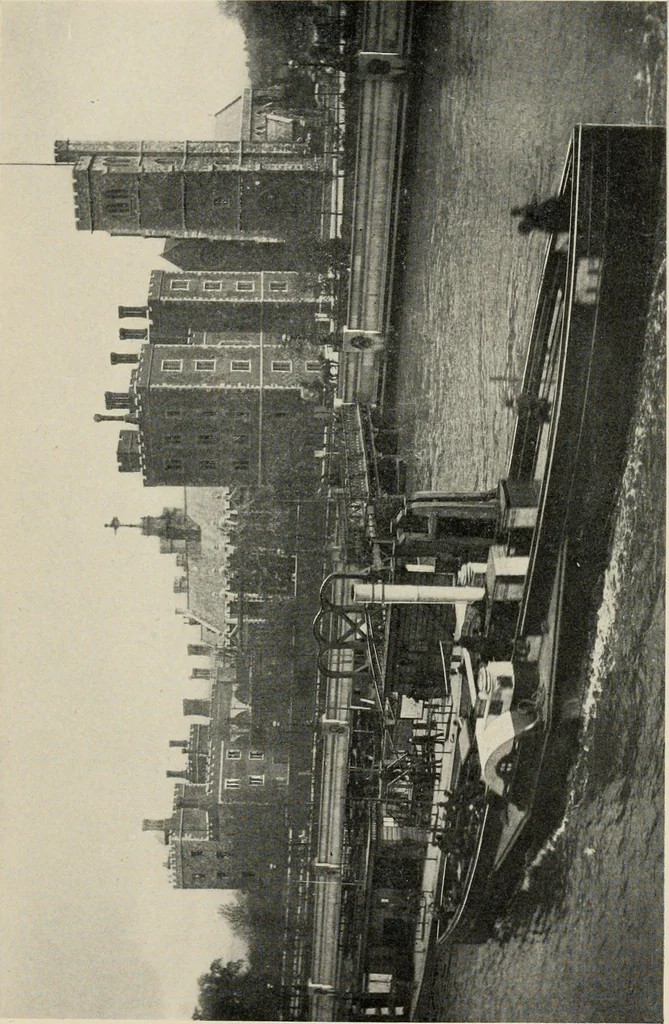 An illustration from Romantic castles and palaces, as seen and described by famous writers;, 1901, leaf 128