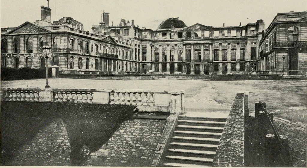 An illustration from Romantic castles and palaces, as seen and described by famous writers;, 1901, leaf 322