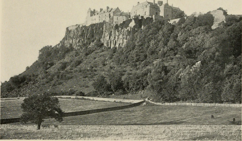 An illustration from Romantic castles and palaces, as seen and described by famous writers;, 1901, leaf 332