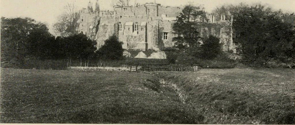An illustration from Romantic castles and palaces, as seen and described by famous writers;, 1901, leaf 438