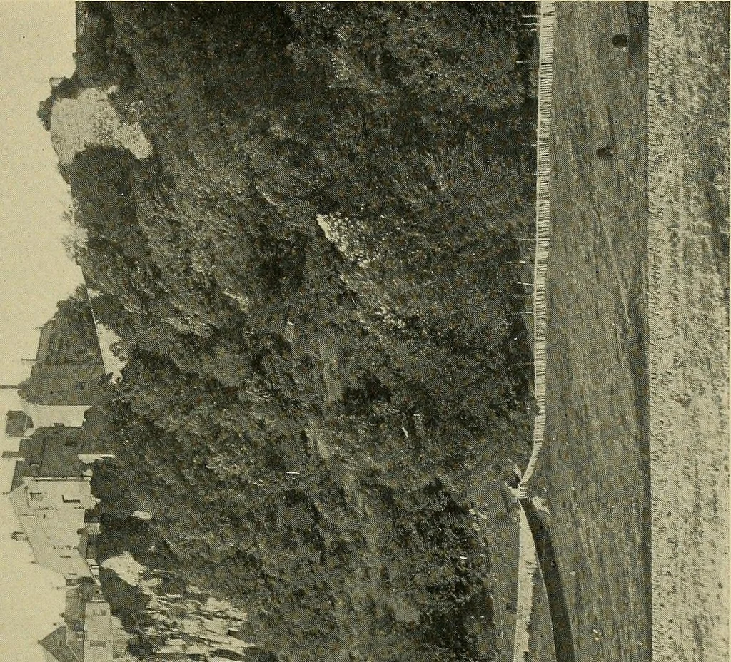 An illustration from Romantic castles and palaces, 1901, leaf 338