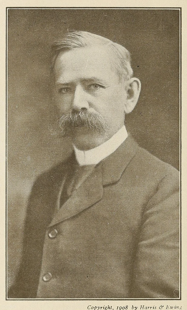 An illustration from Roosevelt's African trip : the story of his life, the voyage from New York to Mombasa, and the route through the heart of Africa : including the big game and other ferocious animals, strange peoples and countries found in the course of this travels, 1909, leaf 14