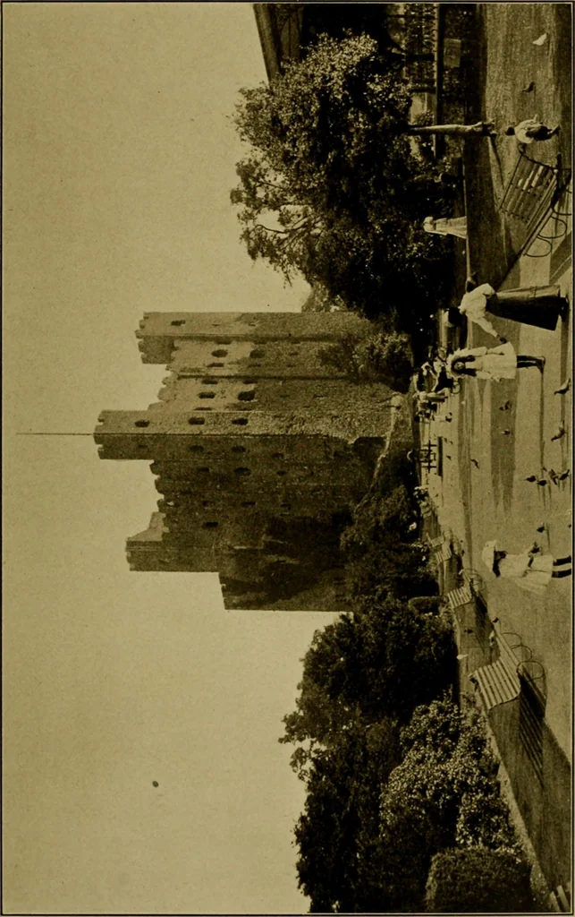 An illustration from Royal castles of England; comprising an account of those ancient fortresses which from the days of William the Conqueror either were the homes of English sovereigns or have been intimately associated with the history and romance of their lives, 1913, leaf 70