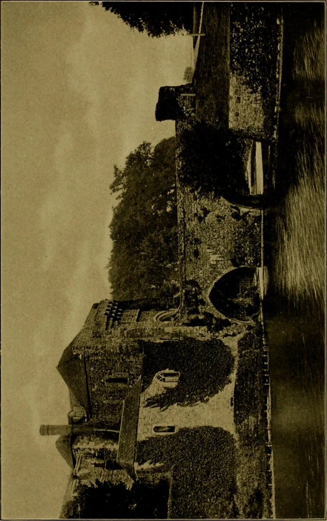 An illustration from Royal castles of England; comprising an account of those ancient fortresses which from the days of William the Conqueror either were the homes of English sovereigns or have been intimately associated with the history and romance of their lives, 1913, leaf 90