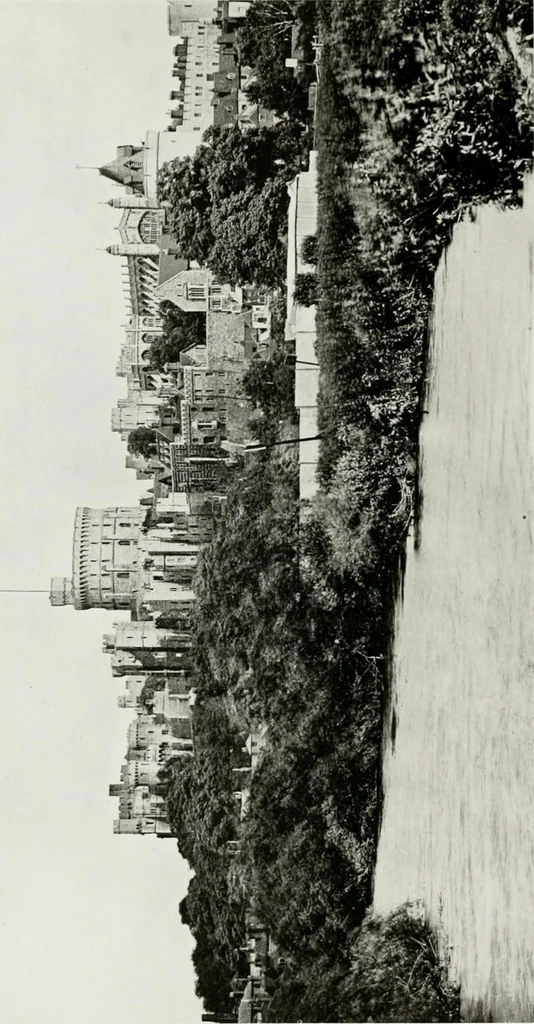 An illustration from The royal palaces, historic castles and stately homes of Great Britain;, 1913, leaf 125