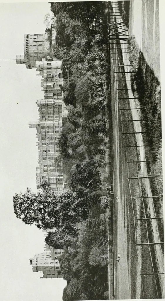 An illustration from The royal palaces, historic castles and stately homes of Great Britain;, 1913, leaf 126