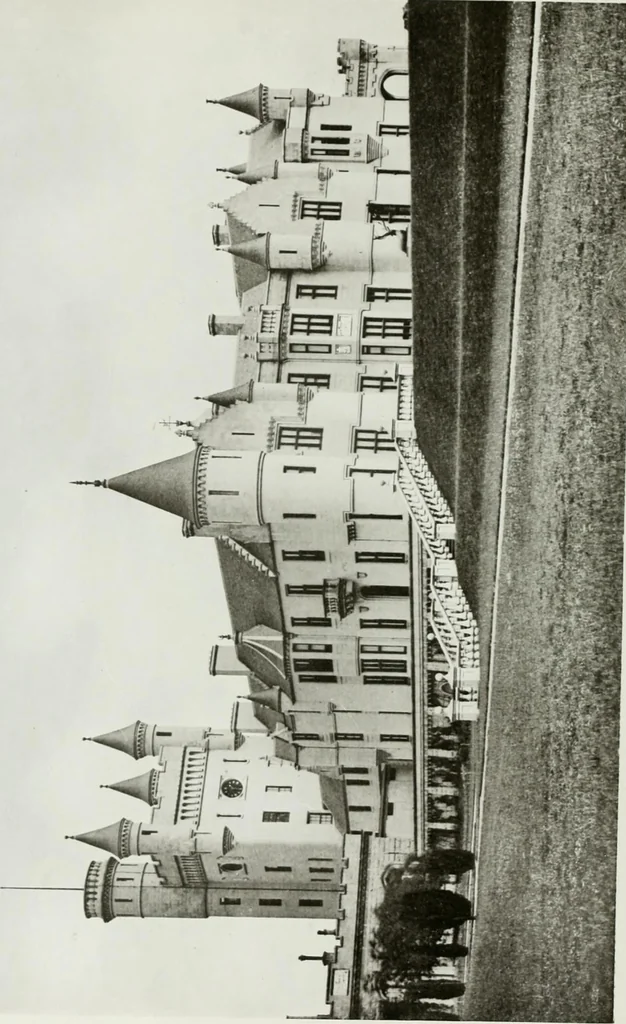 An illustration from The royal palaces, historic castles and stately homes of Great Britain;, 1913, leaf 41
