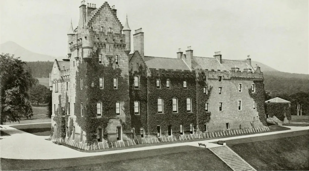 An illustration from The royal palaces, historic castles and stately homes of Great Britain;, 1913, leaf 49