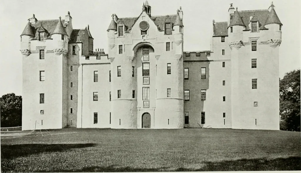 An illustration from The royal palaces, historic castles and stately homes of Great Britain;, 1913, leaf 75