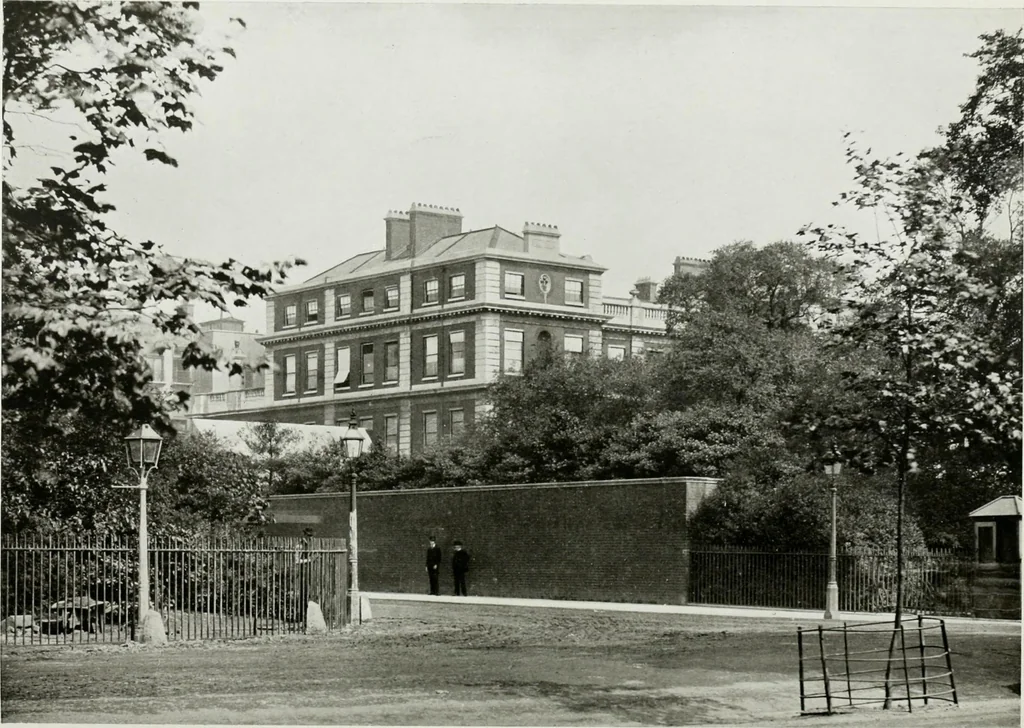 An illustration from The royal palaces, historic castles and stately homes of Great Britain;, 1913, leaf 99