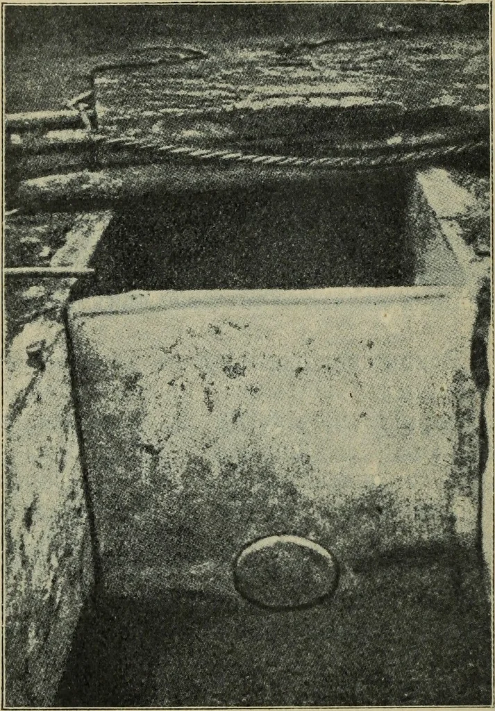 An illustration from Rukovodstvo dlia arkheologicheskikh raskopok, 1914, leaf 49