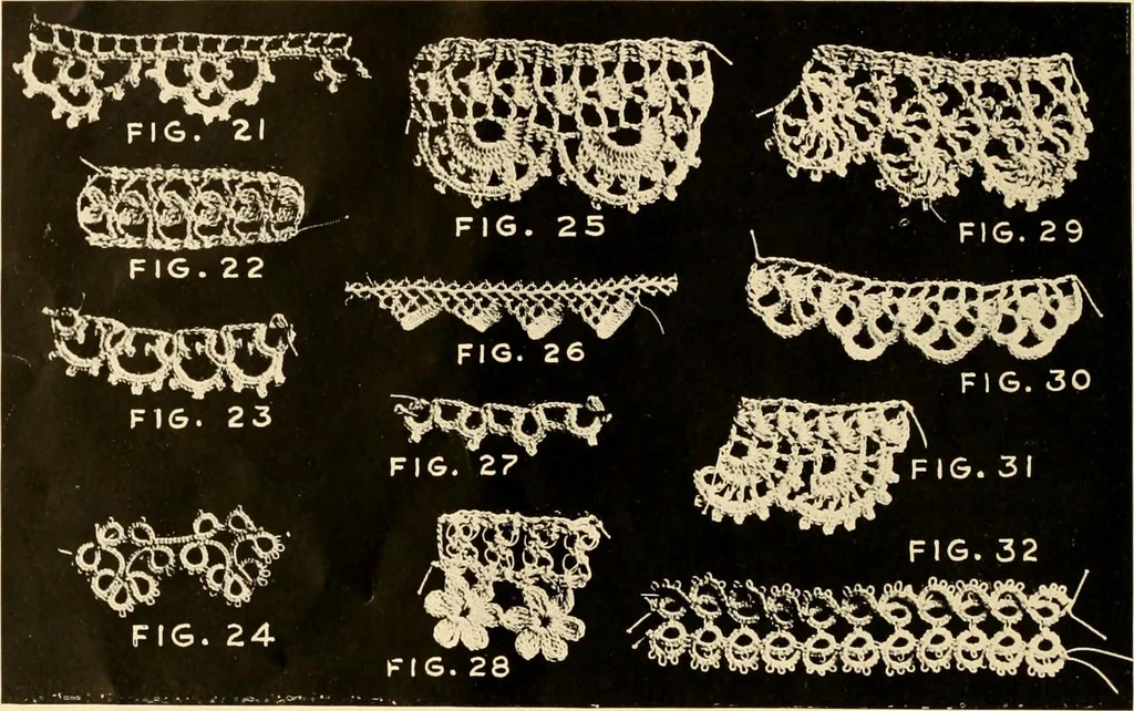 An illustration from The Rundall book of edgings, medallions, insertions and tatting, 1915, leaf 11