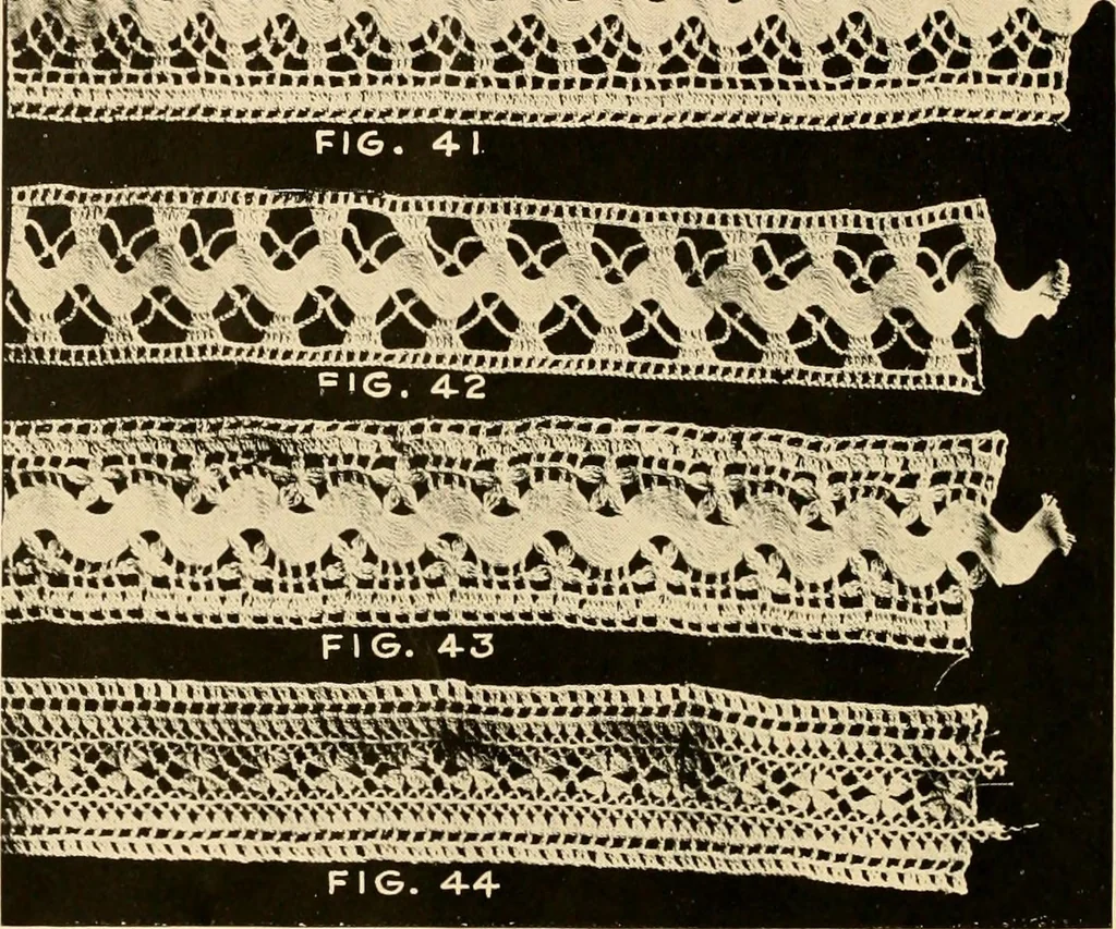 An illustration from The Rundall book of edgings, medallions, insertions and tatting, 1915, leaf 15