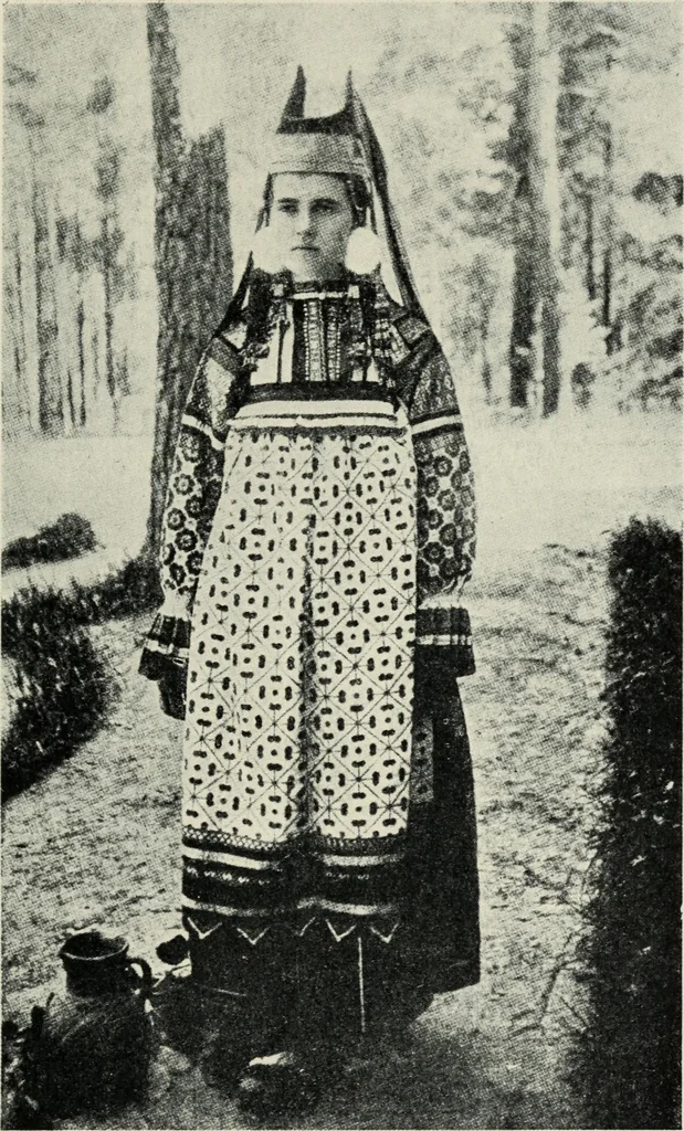 An illustration from Russian festivals and costumes for pageant and dance, 1921, leaf 68