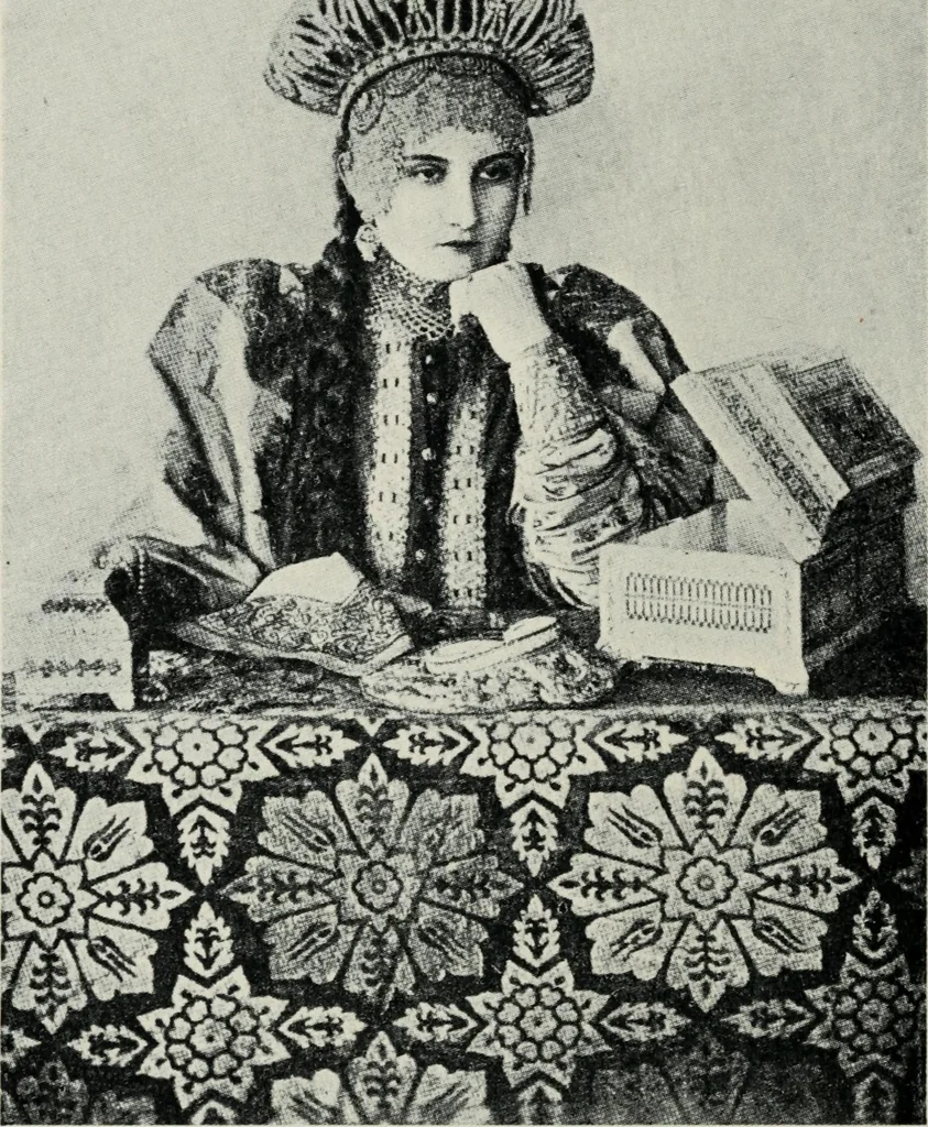 An illustration from Russian festivals and costumes for pageant and dance, 1921, leaf 71