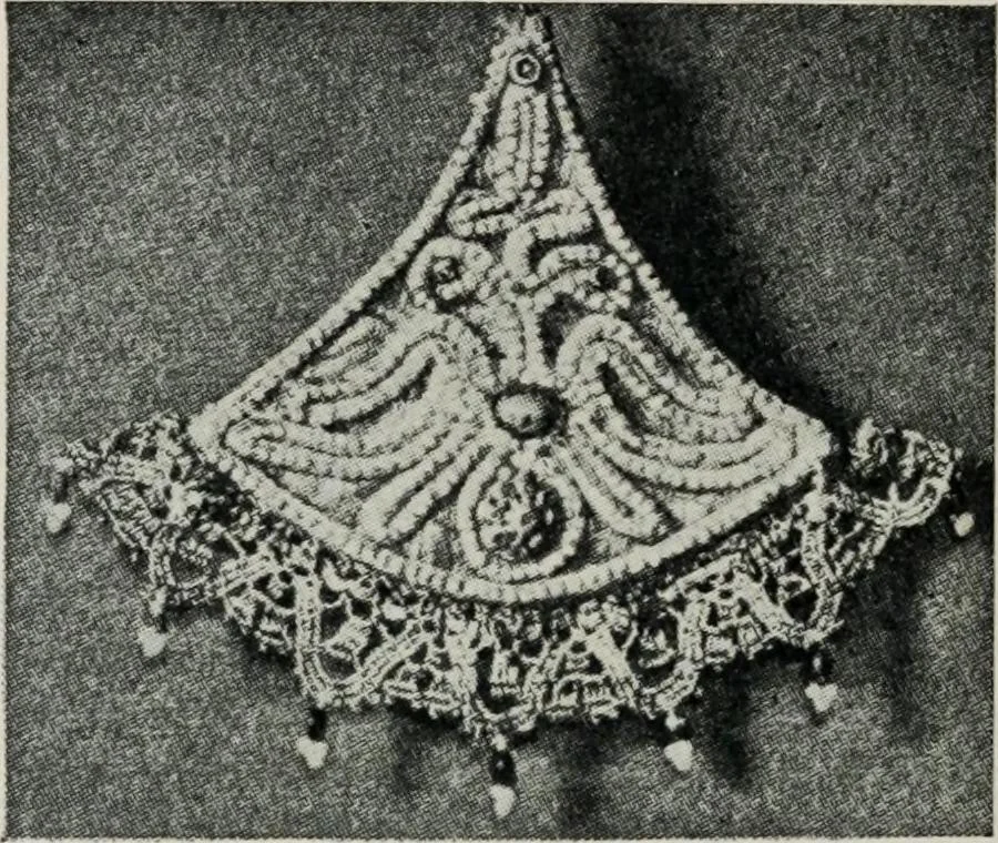 An illustration from Russian festivals and costumes for pageant and dance, 1921, leaf 89
