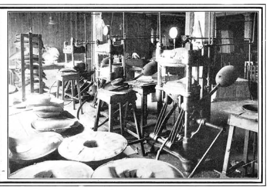 An illustration from Scientific American, Vol. 90, No. 23 (June 1904), 1904, leaf 7