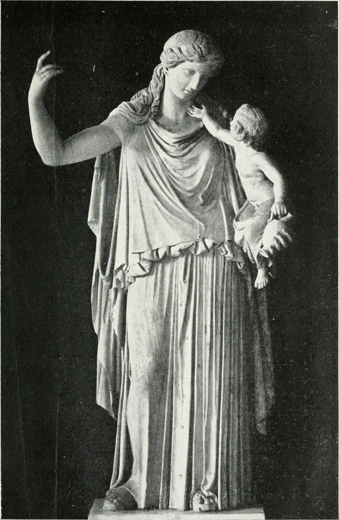 An illustration from Scopas et Praxitèle : la sculpture grecque au IVe siècle jusqu'au temps d'Alexandre, 1907, leaf 14