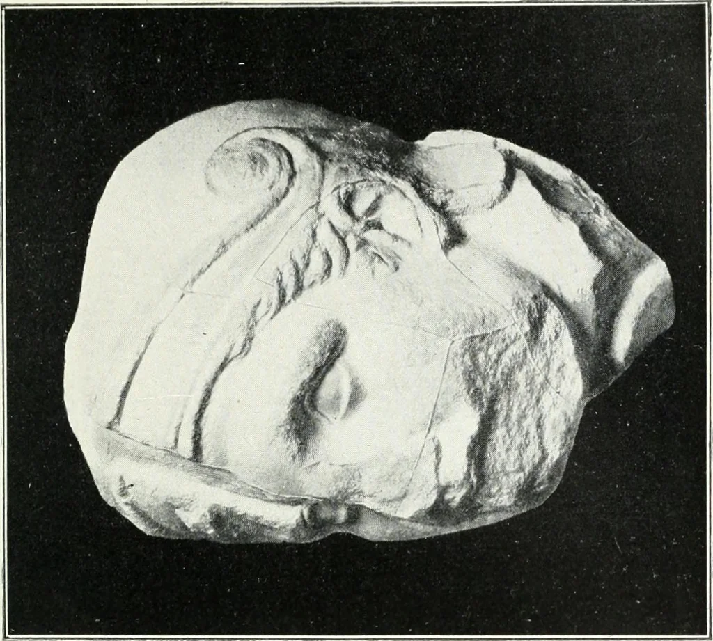 An illustration from Scopas et Praxitèle : la sculpture grecque au IVe siècle jusqu'au temps d'Alexandre, 1907, leaf 34