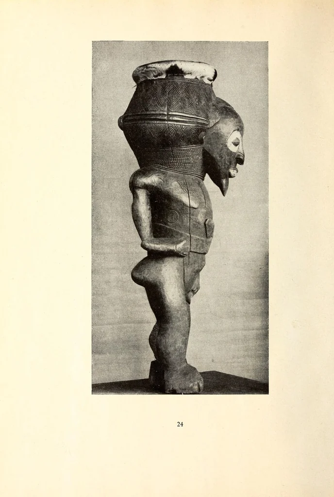 An illustration from Scultura africana : con uno studio critico, 1900, leaf 60