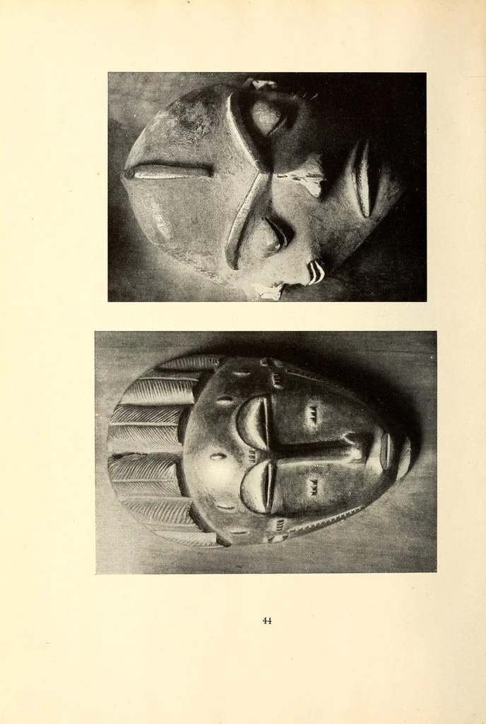 An illustration from Scultura africana : con uno studio critico, 1900, leaf 80