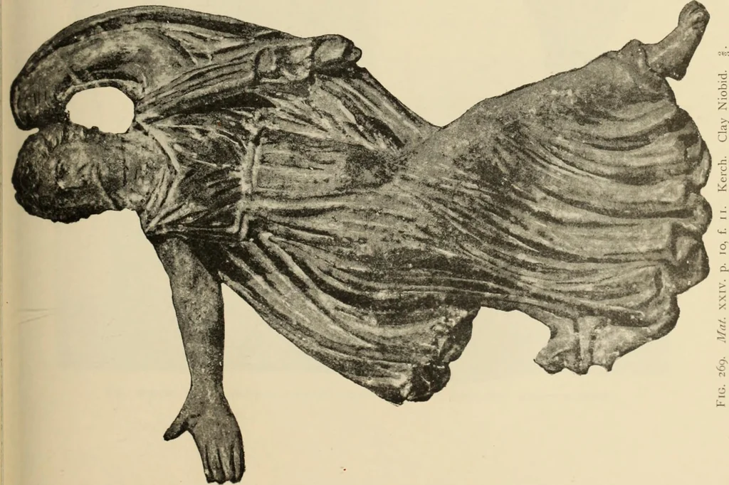 An illustration from Scythians and Greeks : a survey of ancient history and archaeology on the north coast of the Euxine from the Danube to the Caucasus, 1913, leaf 428