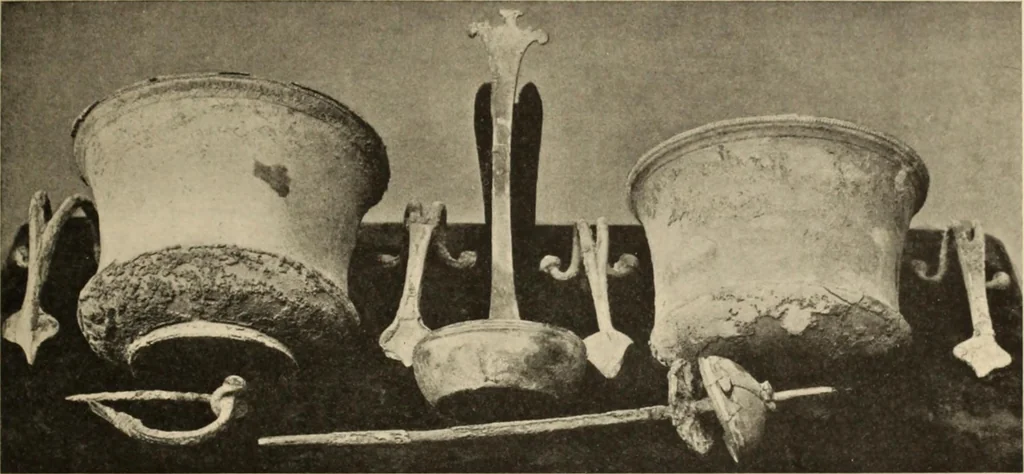 An illustration from Scythians and Greeks : a survey of ancient history and archaeology on the north coast of the Euxine from the Danube to the Caucasus, 1913, leaf 440