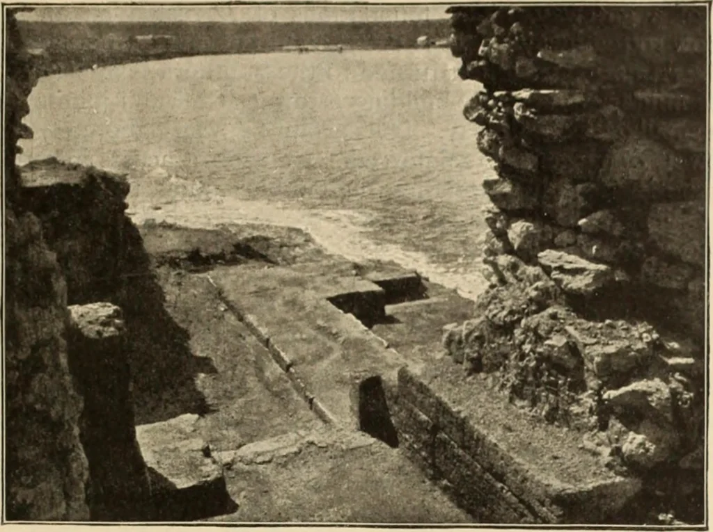 An illustration from Scythians and Greeks : a survey of ancient history and archaeology on the north coast of the Euxine from the Danube to the Caucasus, 1913, leaf 560