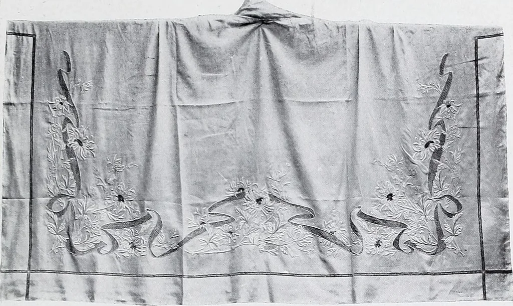 An illustration from Section française (class 84); dentelles, broderies, passementeries et dessins, 1908, leaf 110
