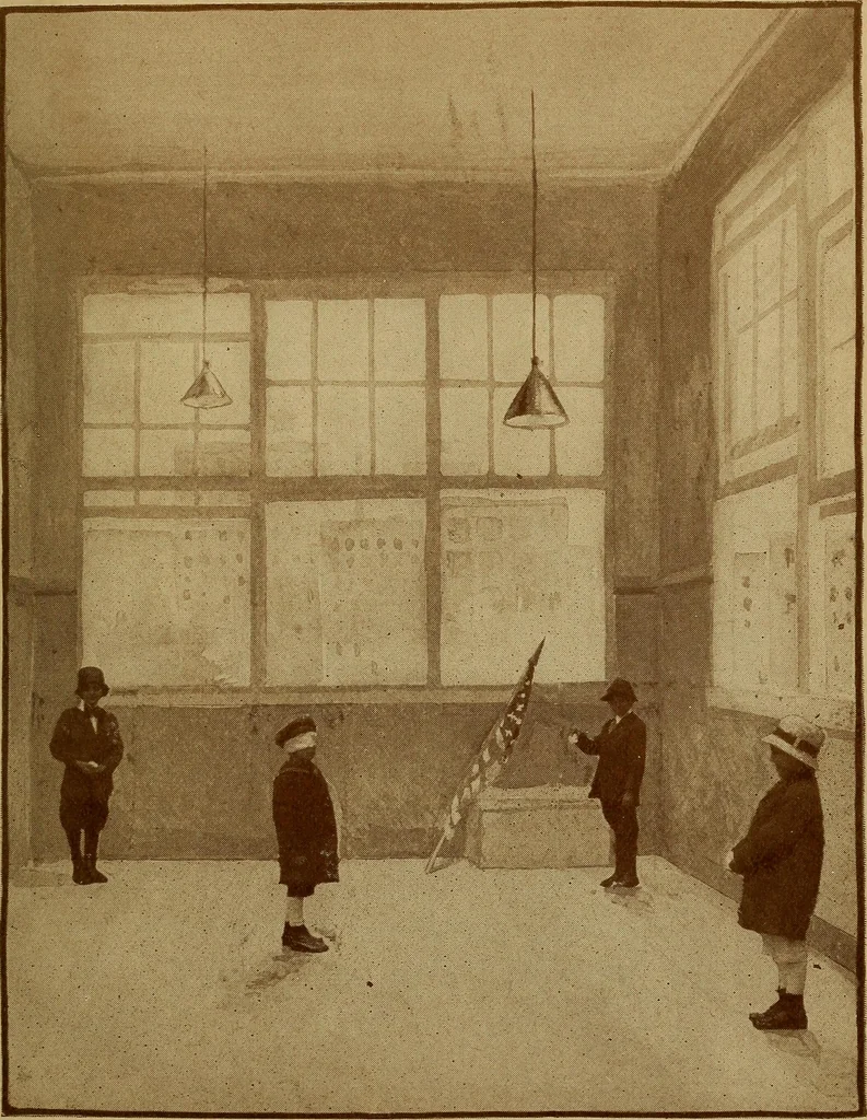 An illustration from Sense training for children's development in the form of simplified games and exercises, 1919, leaf 186