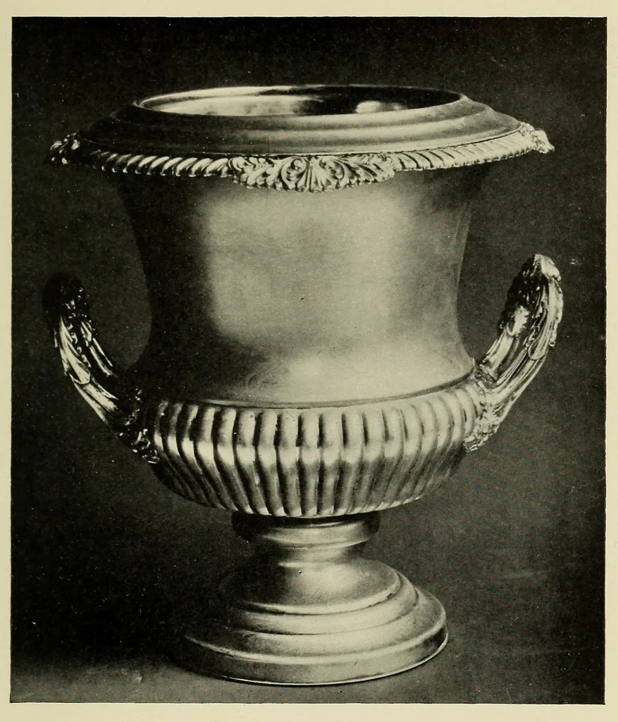 An illustration from Sheffield plate, 1907, leaf 113