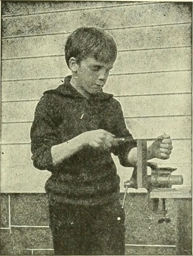 An illustration from A shorter course in woodworking; a practical manual for home and school, 1911, leaf 100