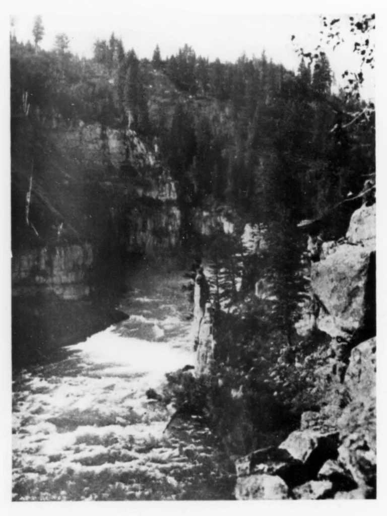 An illustration from Outdoor Life 1899-10: Vol 4 Iss 4, 1899, leaf 27