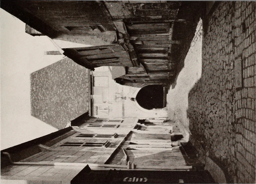 An illustration from Small French buildings; the architecture of town and country, comprising cottages, farmhouses, minor chateaux or manors with their farm groups, small town dwellings, and a few churches, 1921, leaf 128