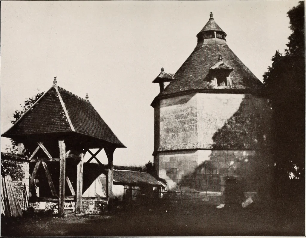 An illustration from Small French buildings; the architecture of town and country, comprising cottages, farmhouses, minor chateaux or manors with their farm groups, small town dwellings, and a few churches, 1921, leaf 260