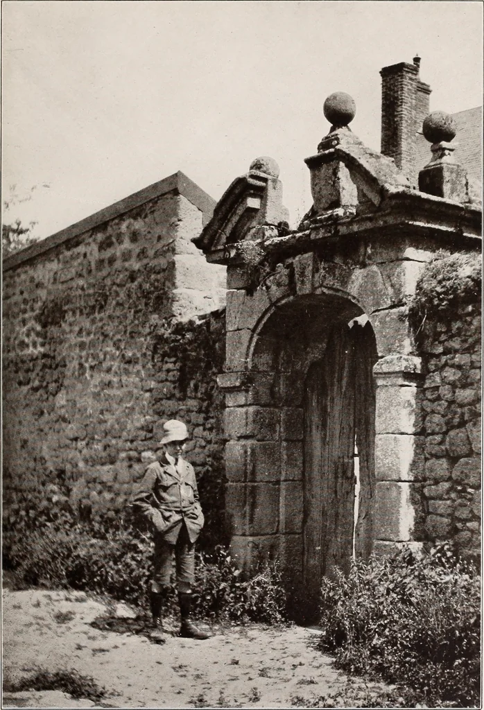 An illustration from Small French buildings; the architecture of town and country, comprising cottages, farmhouses, minor chateaux or manors with their farm groups, small town dwellings, and a few churches, 1921, leaf 288