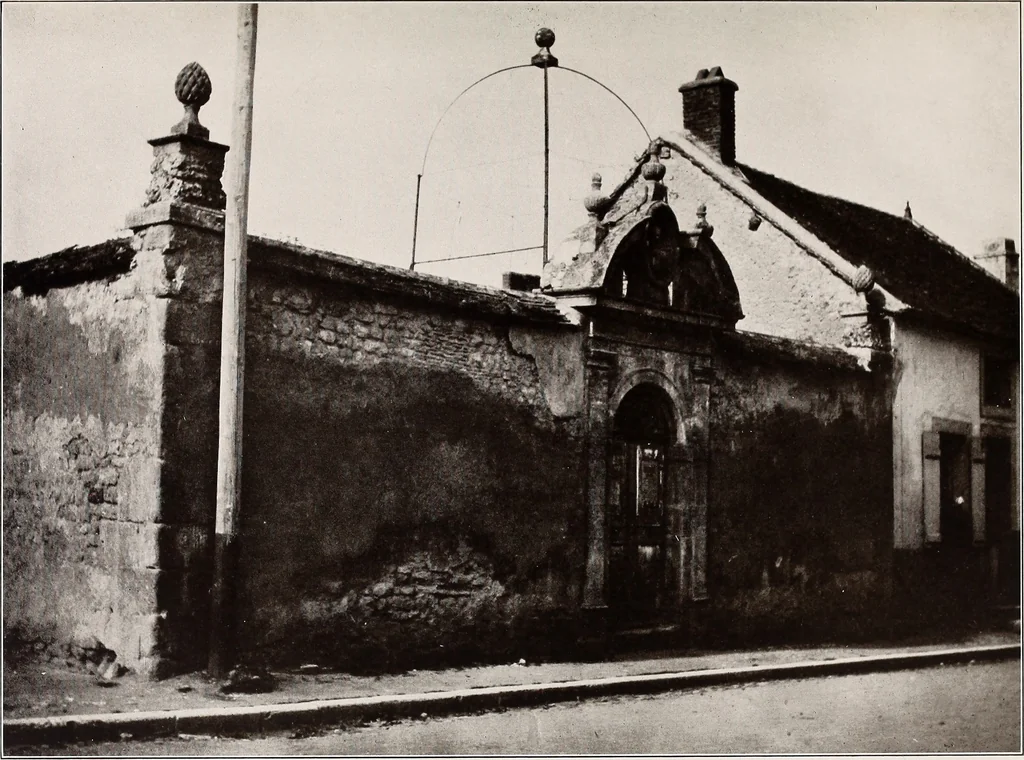 An illustration from Small French buildings; the architecture of town and country, comprising cottages, farmhouses, minor chateaux or manors with their farm groups, small town dwellings, and a few churches, 1921, leaf 290
