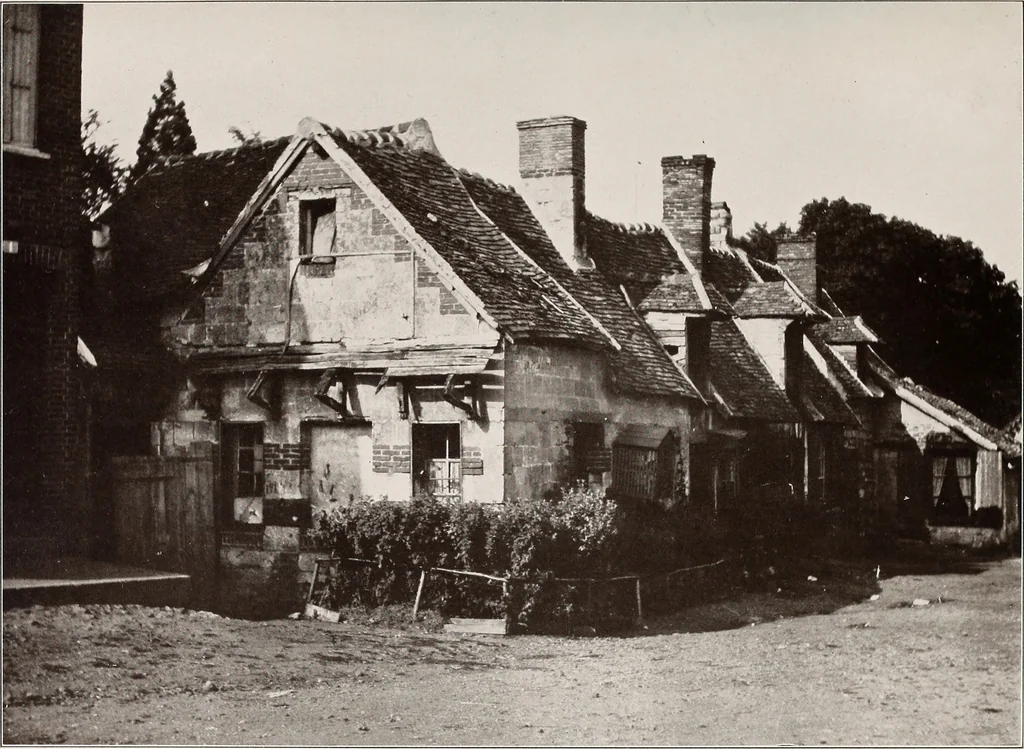 An illustration from Small French buildings; the architecture of town and country, comprising cottages, farmhouses, minor chateaux or manors with their farm groups, small town dwellings, and a few churches, 1921, leaf 36