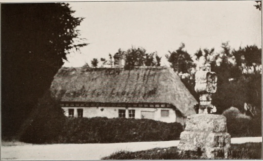 An illustration from Small French buildings; the architecture of town and country, comprising cottages, farmhouses, minor chateaux or manors with their farm groups, small town dwellings, and a few churches, 1921, leaf 38