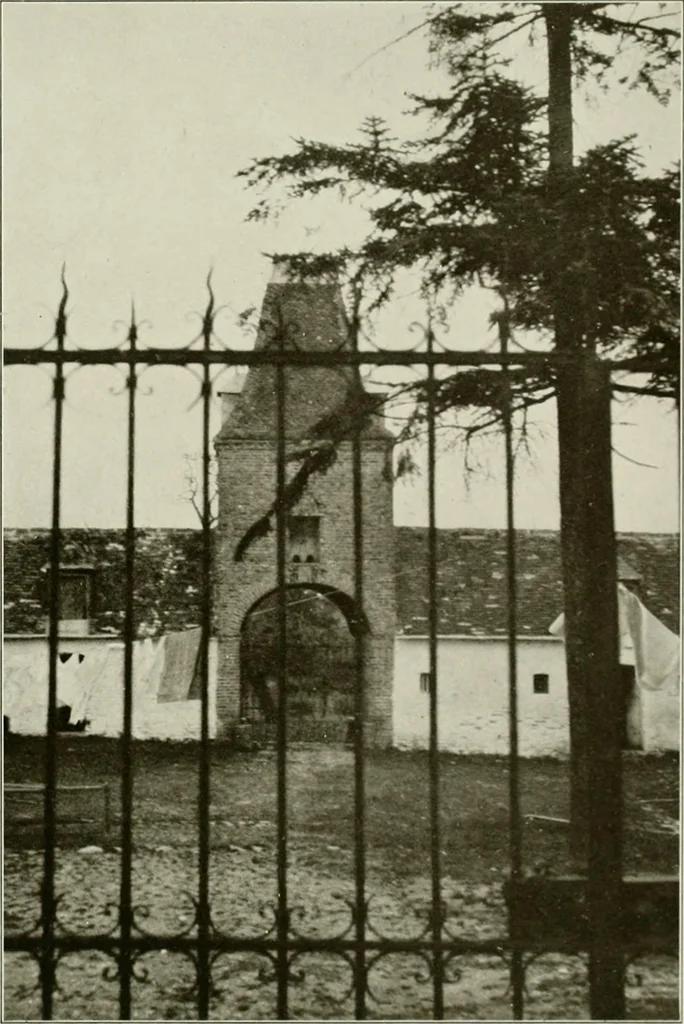An illustration from Small French buildings; the architecture of town and country, comprising cottages, farmhouses, minor chateaux or manors with their farm groups, small town dwellings, and a few churches, 1921, leaf 162