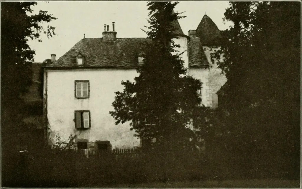 An illustration from Small French buildings; the architecture of town and country, comprising cottages, farmhouses, minor chateaux or manors with their farm groups, small town dwellings, and a few churches, 1921, leaf 232