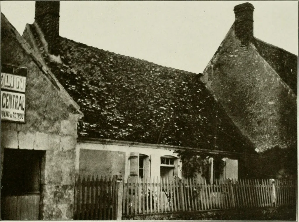 An illustration from Small French buildings; the architecture of town and country, comprising cottages, farmhouses, minor chateaux or manors with their farm groups, small town dwellings, and a few churches, 1921, leaf 54